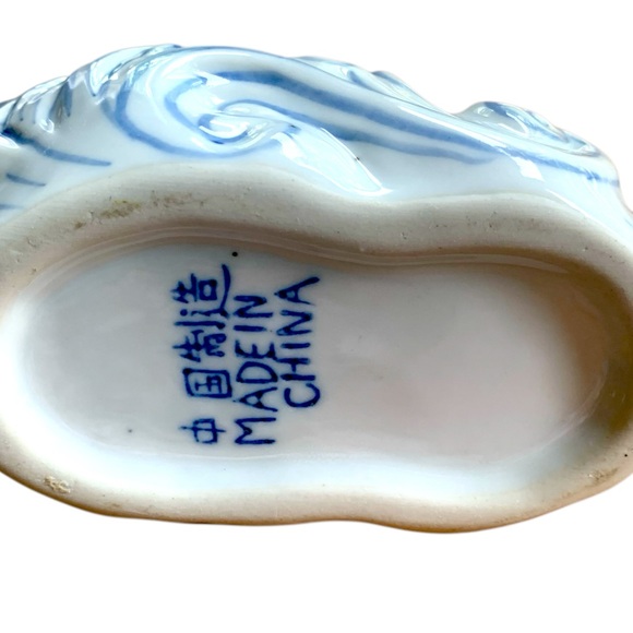 Vintage Blue and White Chinese Carp on Waves Porcelain Tea Pot - Picture 8 of 9